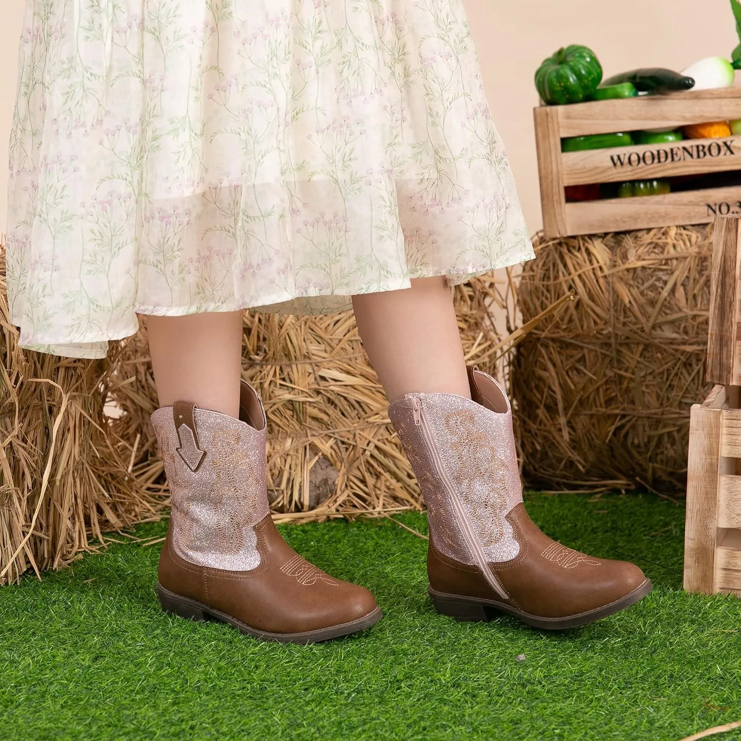 Apakowa Girls Cowboy Boots Side Zipper Cowgirl Boots Embroidered Western Style Toddler Little Kid Big Kid