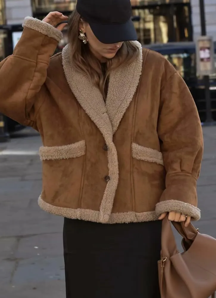 chouyatou Women's Winter Casual Faux Suede Leather Jacket Button Down Fuzzy Sherpa Lined Jacket Coat