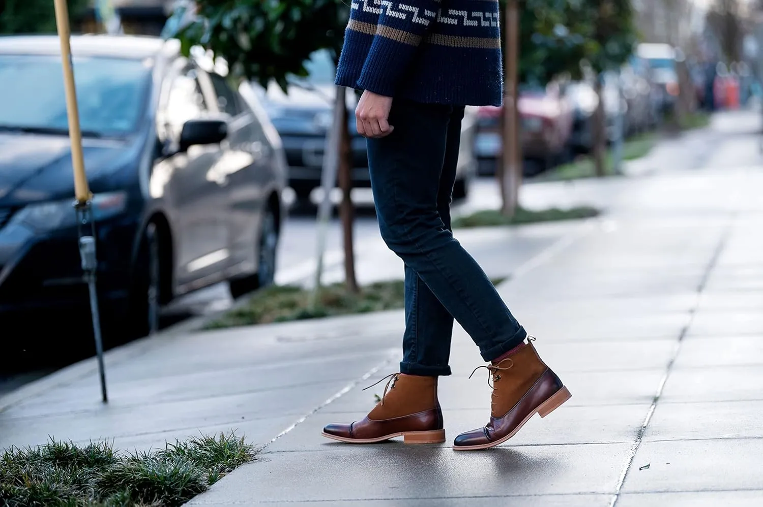 Fashion Tailored - Lace Up Men's Two-Tone Casual Dress Boots for Business & Formal Events - Almond Toe - Breathable Leather