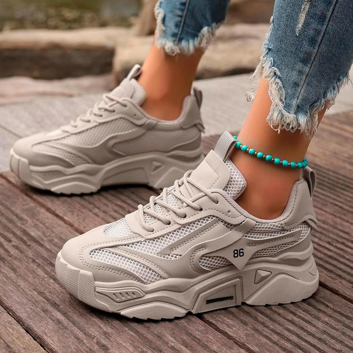 Flying Weaving Sneakers Women Fall and Winter Fashion Round Head Lace Up Casual Shoes Thick Bottom Men Water Shoe