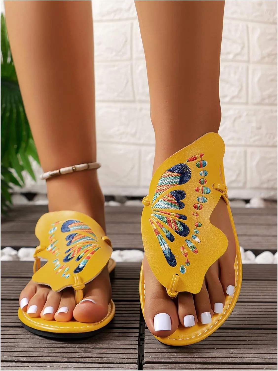 GORGLITTER Women's Butterfly Embroidery Flip Flops Open Toe Thong Sandals Slip on Flat Sandals