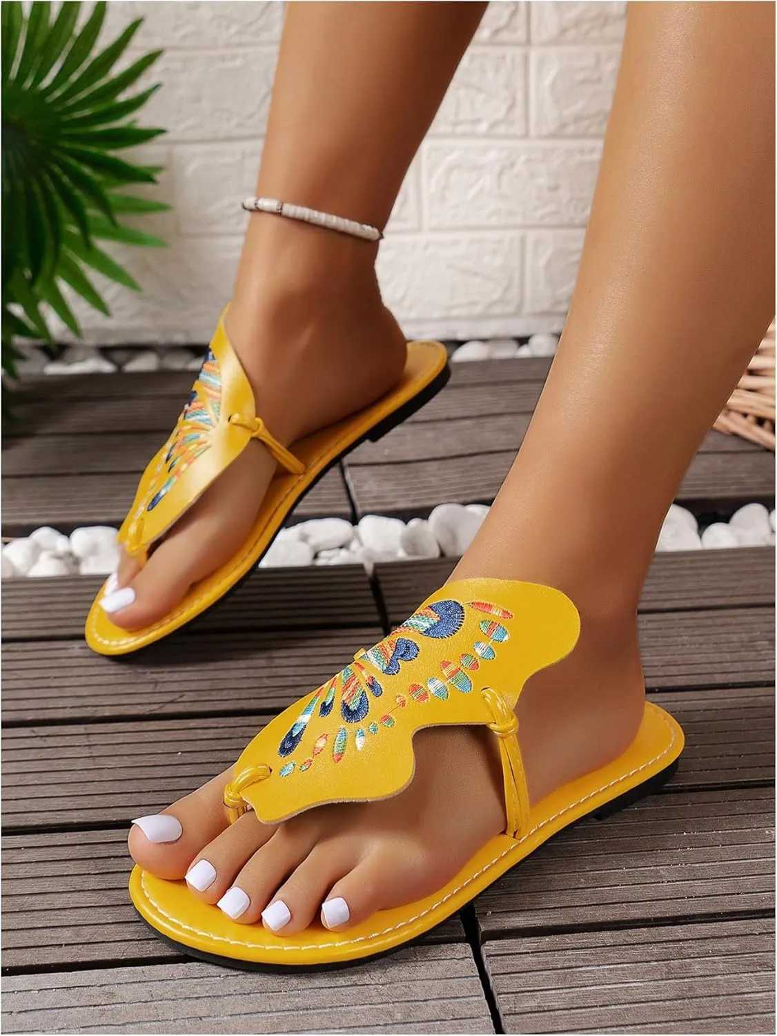 GORGLITTER Women's Butterfly Embroidery Flip Flops Open Toe Thong Sandals Slip on Flat Sandals