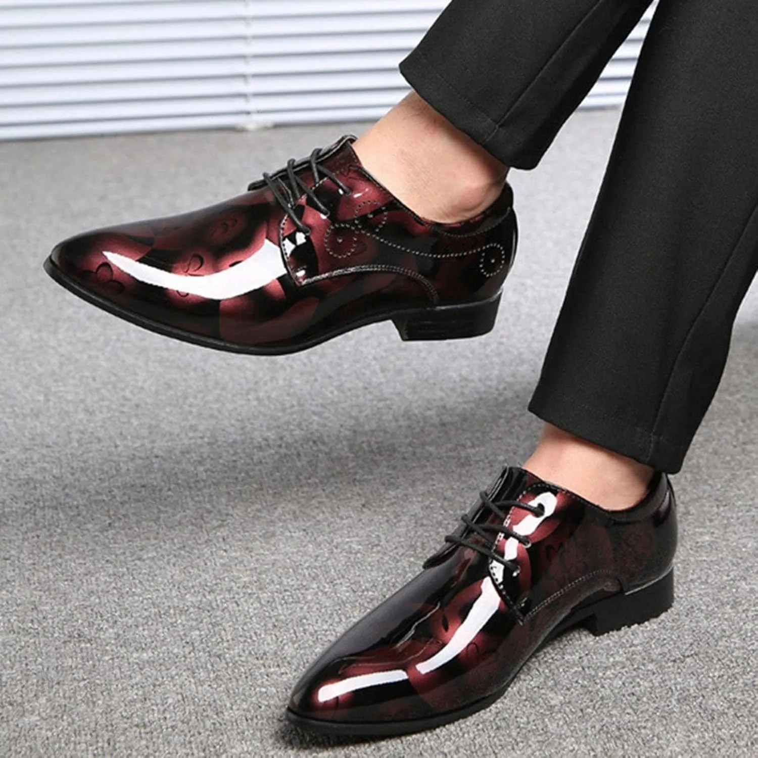 Hbeylia Men's Leather Classic Dress Oxfords Shoes Lace Up Formal Business Fashion Closed Pointed Toe Oxford Dress Shoes Tuxedo Oxford Wingtip Modern Shoes For Men Business Office Work Wedding