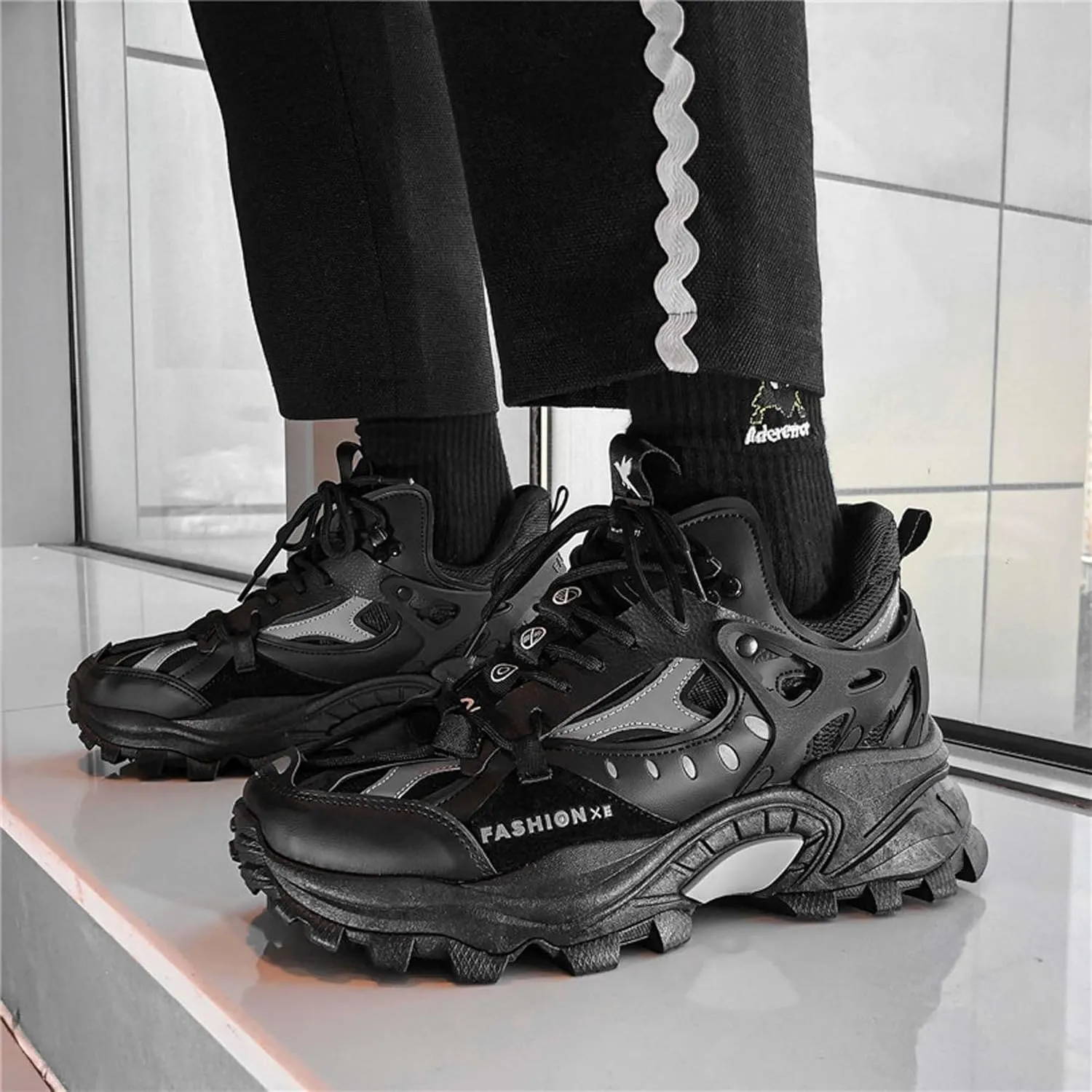 Men's Thick Bottom Sneakers Fashion Lace Up High Top Casual Shoes Comfortable Walking Jogging Tennis Shoes Outdoor Non-Slip Training Running Shoes