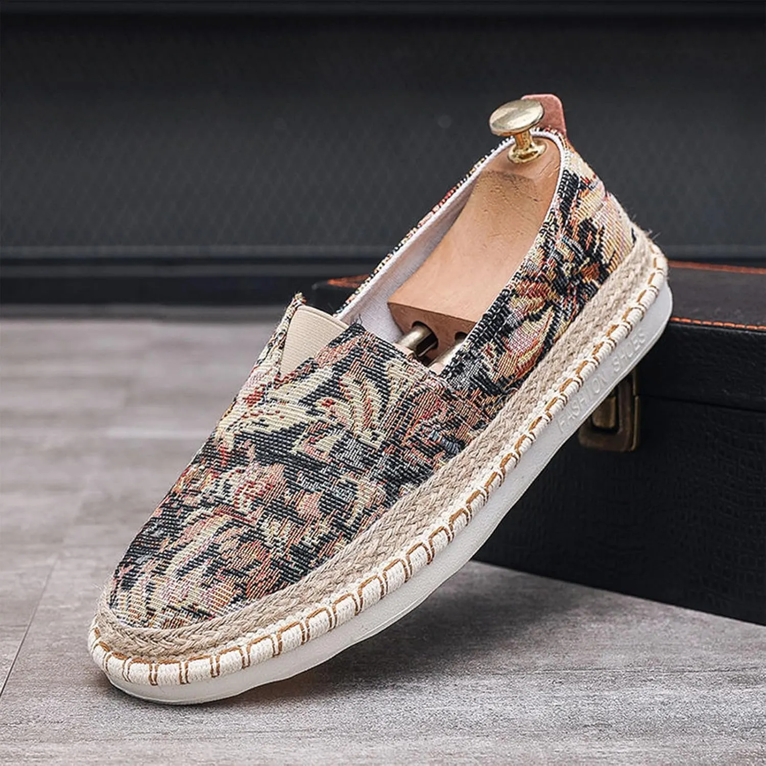 MILDSEVEN Men's Traditional Chinese Linen Shoes, Retro Casual Soft Footwear, Classics Handmade Fashion Breathable Loafers,40,B