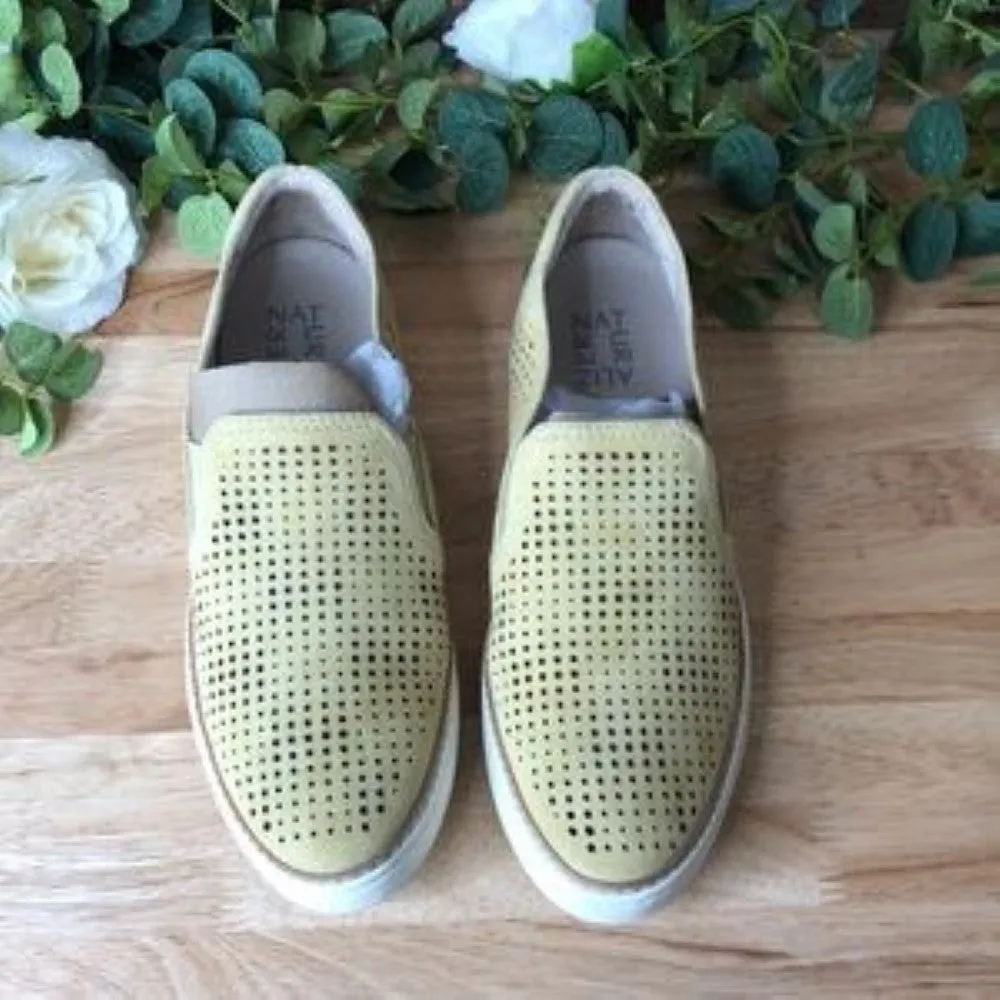 Naturalizer Zola2 Slip-On Loafers Iced Lemon 9M