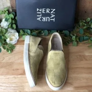 Naturalizer Zola2 Slip-On Loafers Iced Lemon 9M