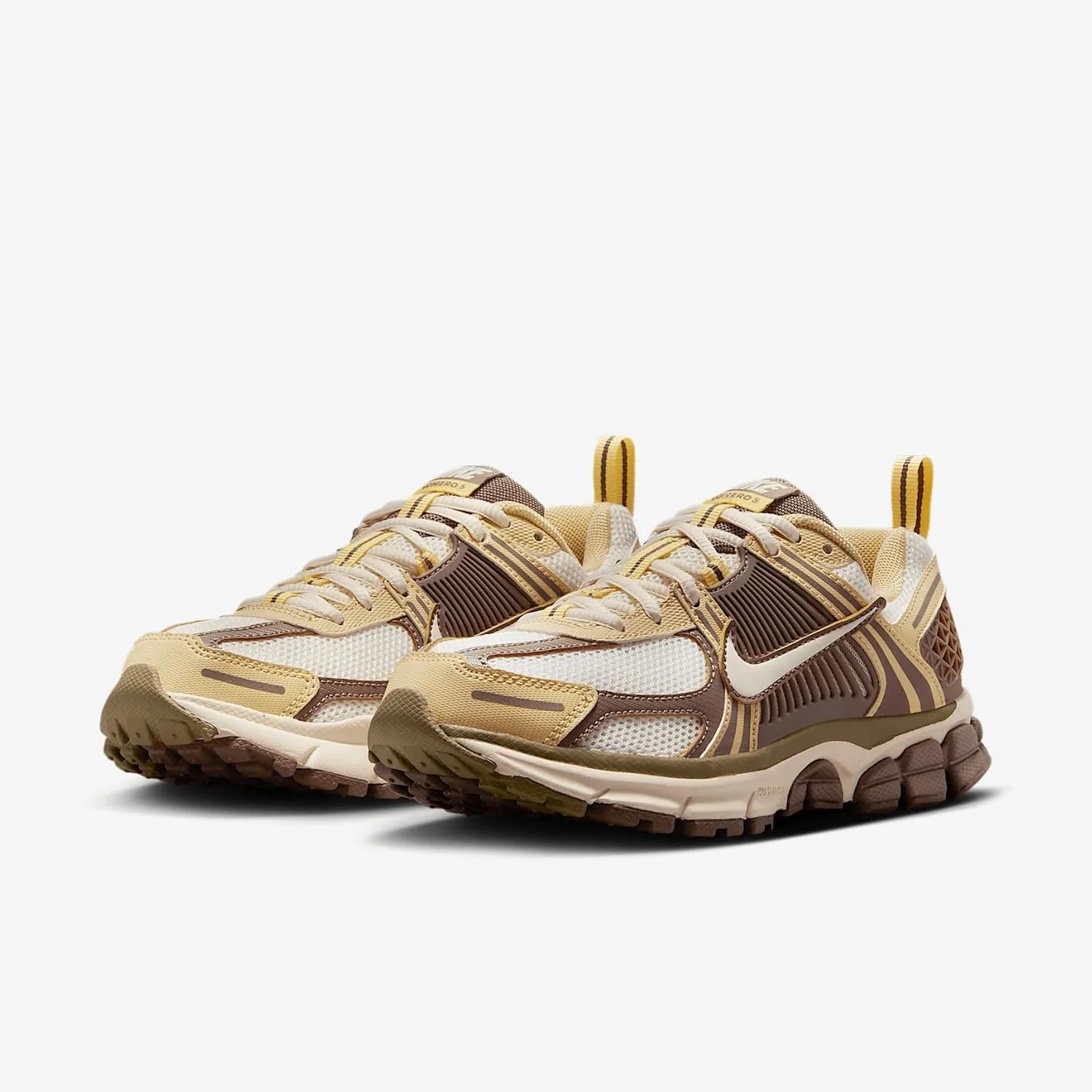 Nike Vomero 5 Big Kids' Shoes (HV6009-111, Pale Ivory/Mink Brown)