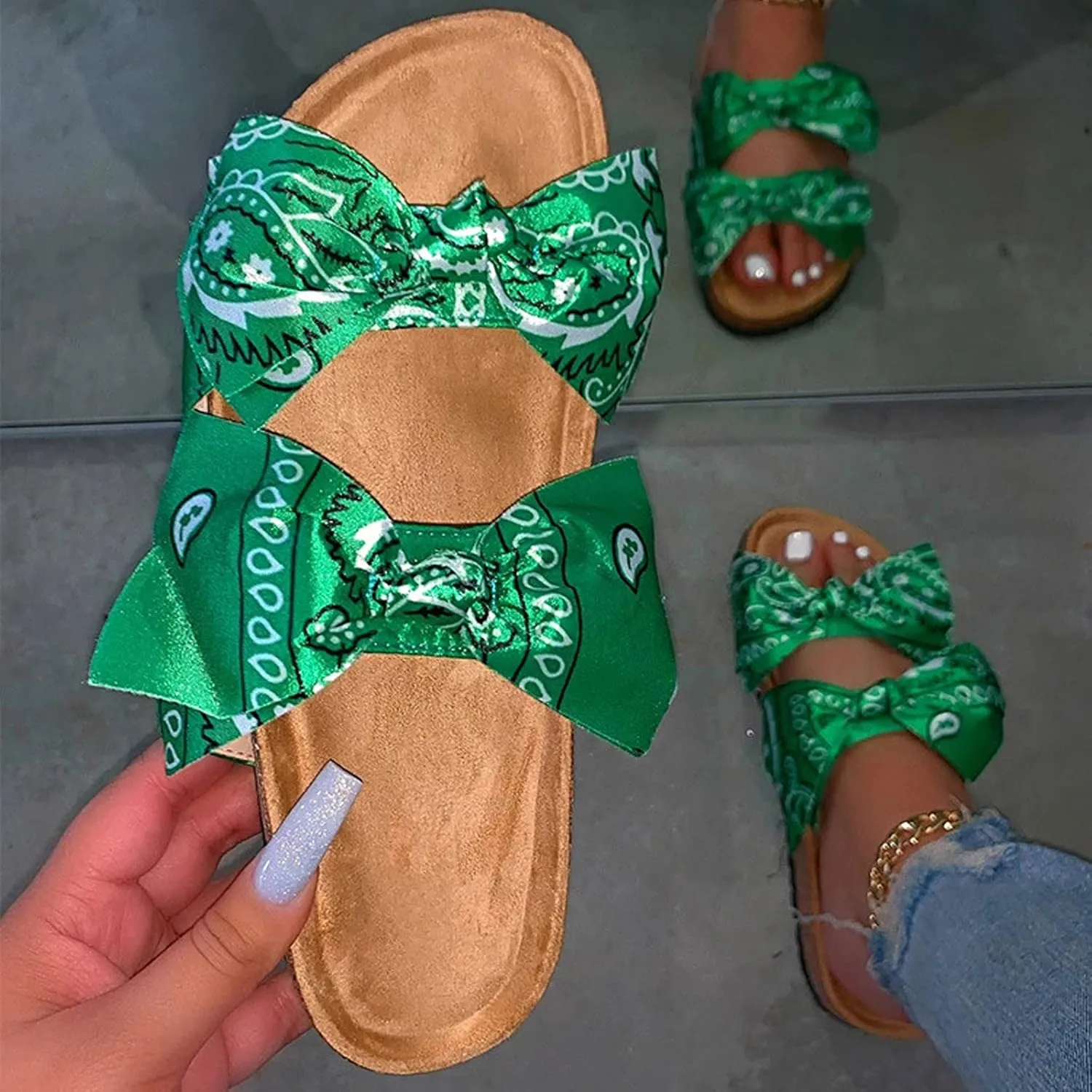oiangi Bow Flat Sandals for Women Summer Trendy Casual Print Double Strap Open Toe Slip-on Slippers Lightweight Comfortable Beach Shoes Flip Flops