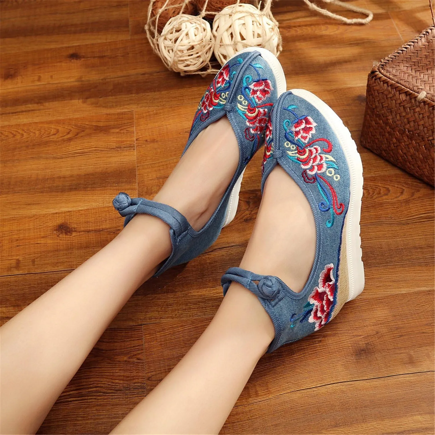 Qhome Women's Floral Embroidery Comfortable Casual Walking Canvas Elevator Espadrilles Linen Wedge Shoes