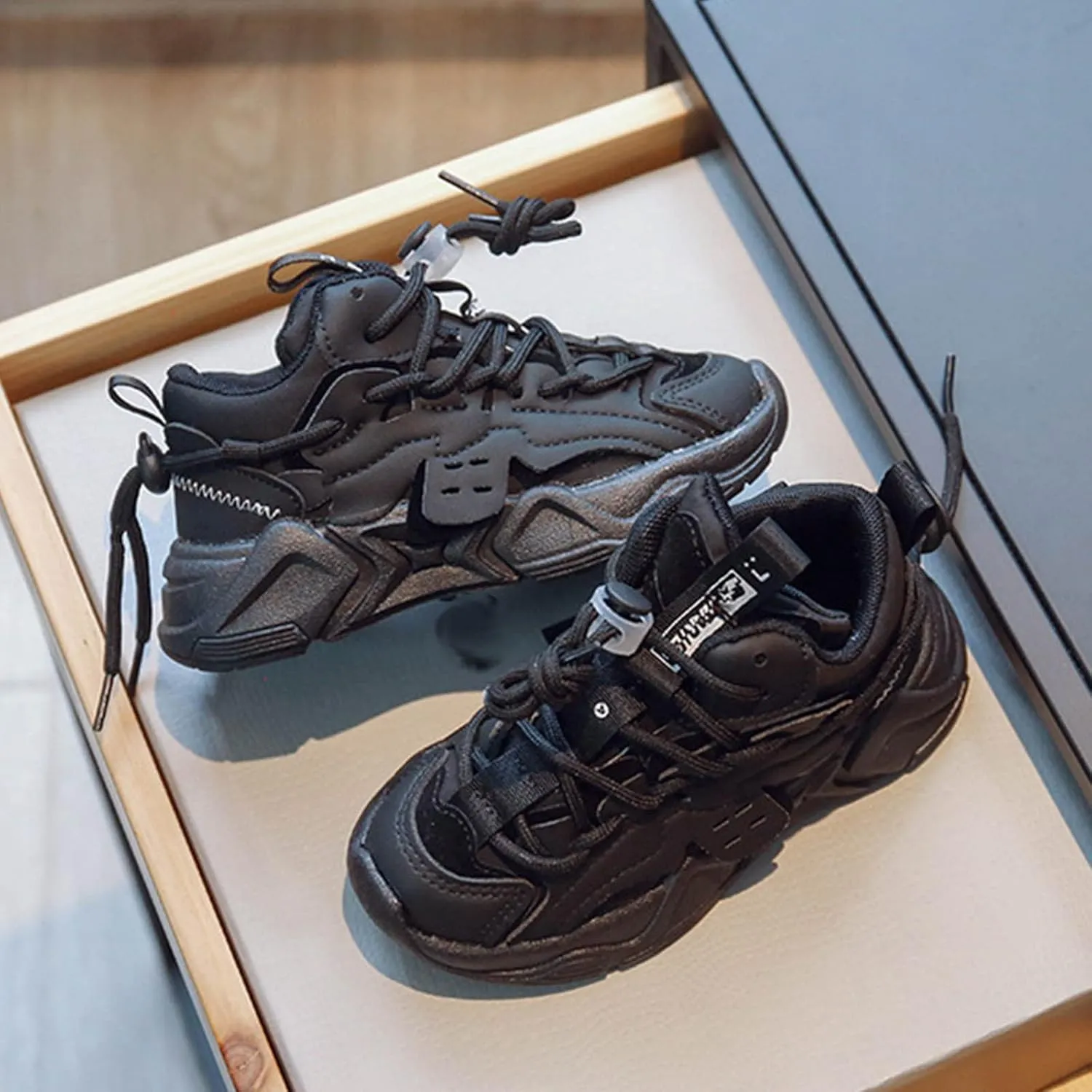 Sneaker Kids Spring and Autumn Children Sports Shoes for Boys and Girls Thick Bottom Non Slip Lace Up Warm Solid Color