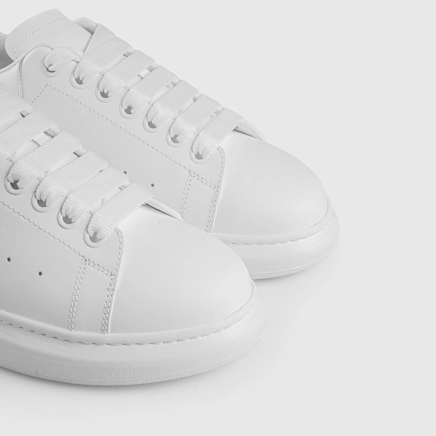 SOLL Queen Men's Sneakers | Leather Perforated Oversized Thick Sole
