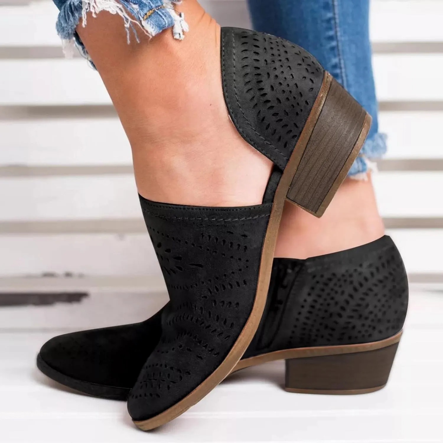 Women's 2025 Summer Casual Cutout Sandals Boho Fashion Round Toe Hollow Out V Cut Slip On Chunky Mid Heels Booties Slip On Bohemian Walking Beach Travel Sandals Shoes