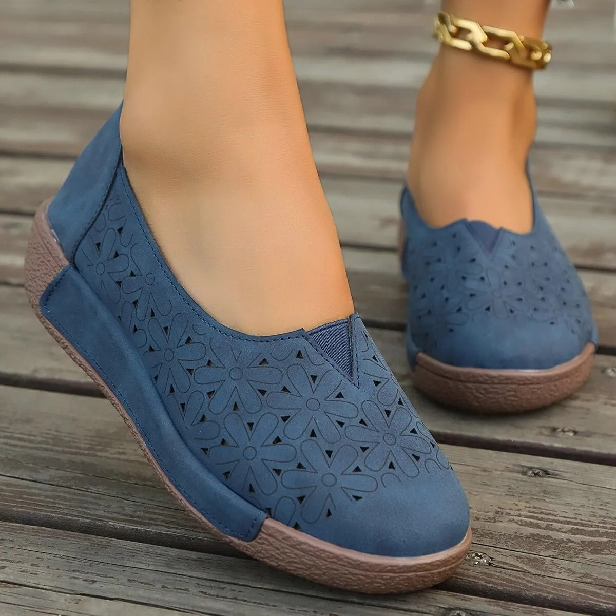 Womens Flat Sandals Summer Closed Toe Mesh Slip On Sandals Hollow Out Flower Breathable Shoes, Comfortable Espadrilles Flats Round Toe Casual Dress Flats Trendy Lazy Loafers for Women