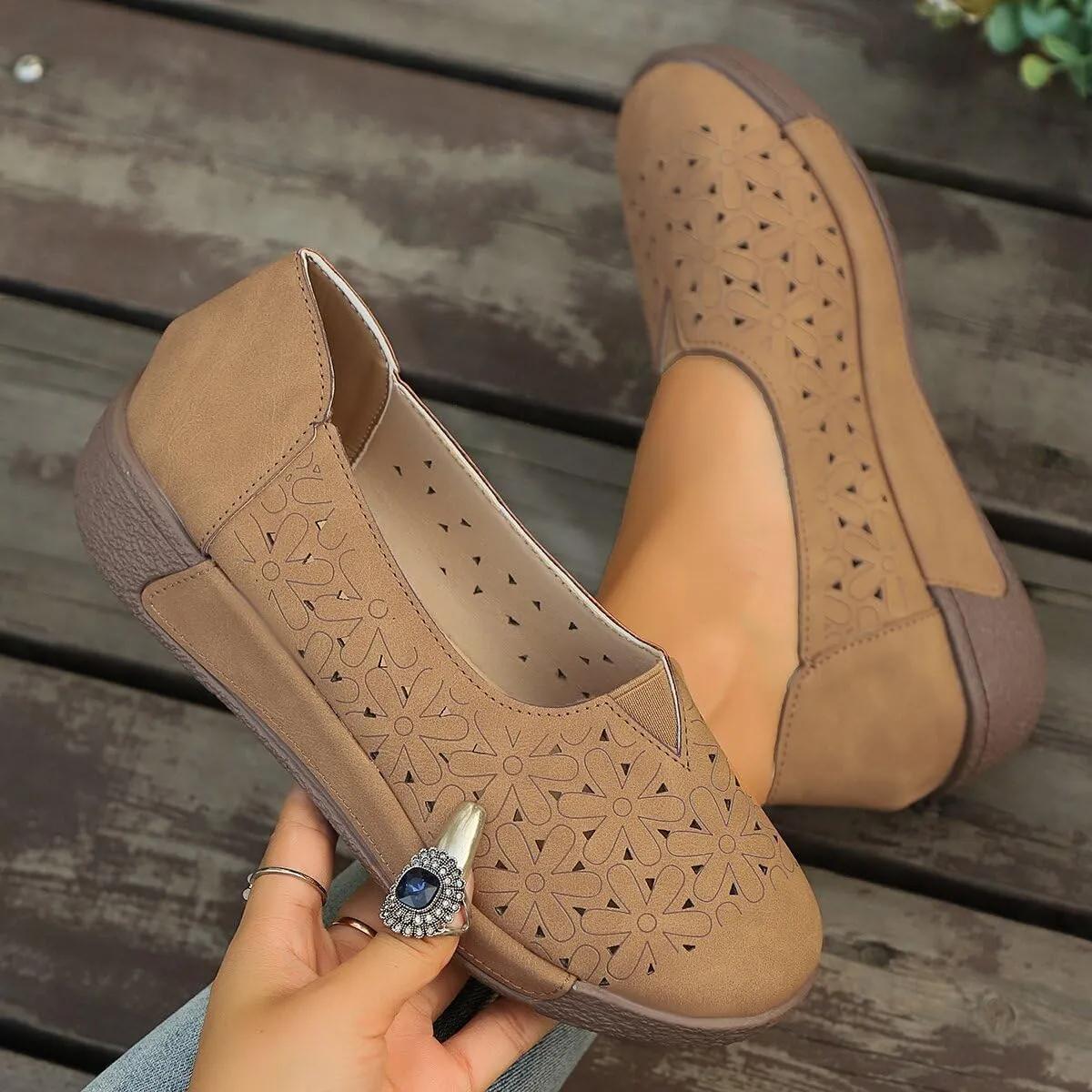 Women's Floral Ballet Flat Flats Shoes Slip On Flowers Round Toe Casual Dress Hollow Hole Summer Comfortable Work Office PU Leather Fashion Trendy Lazy with Eyelets Loafers