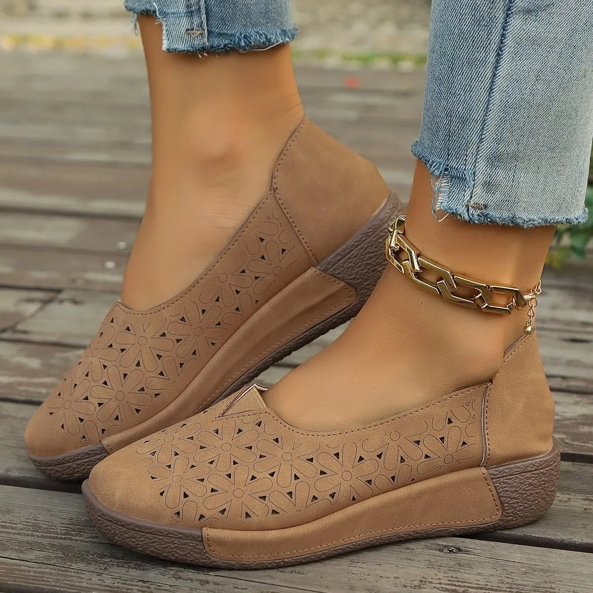 Women's Floral Ballet Flat Flats Shoes Slip On Flowers Round Toe Casual Dress Hollow Hole Summer Comfortable Work Office PU Leather Fashion Trendy Lazy with Eyelets Loafers