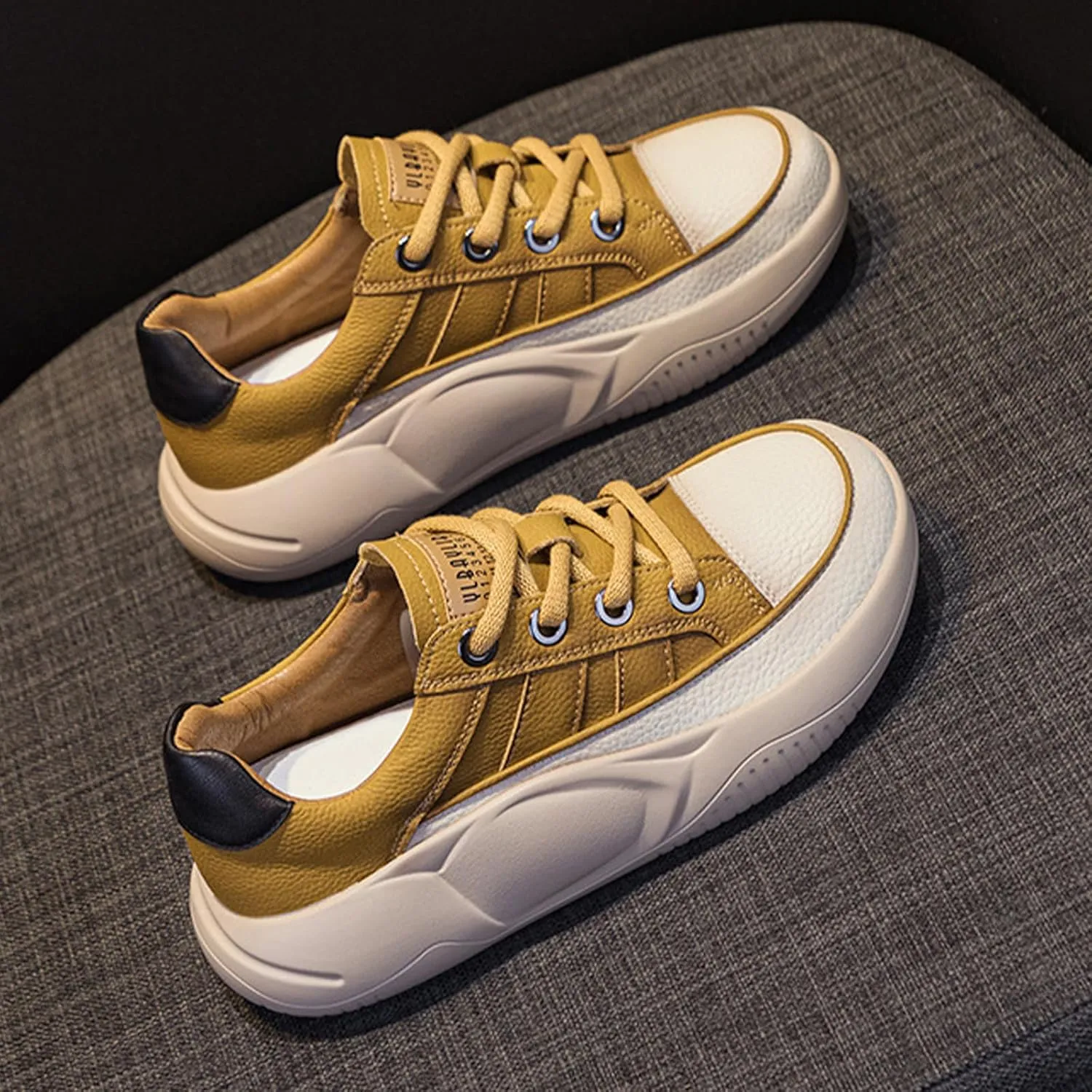 Women's Leather Platform Sneakers Lace Up Round Toe Tennis Shoes Casual Comfortable Walking Shoes