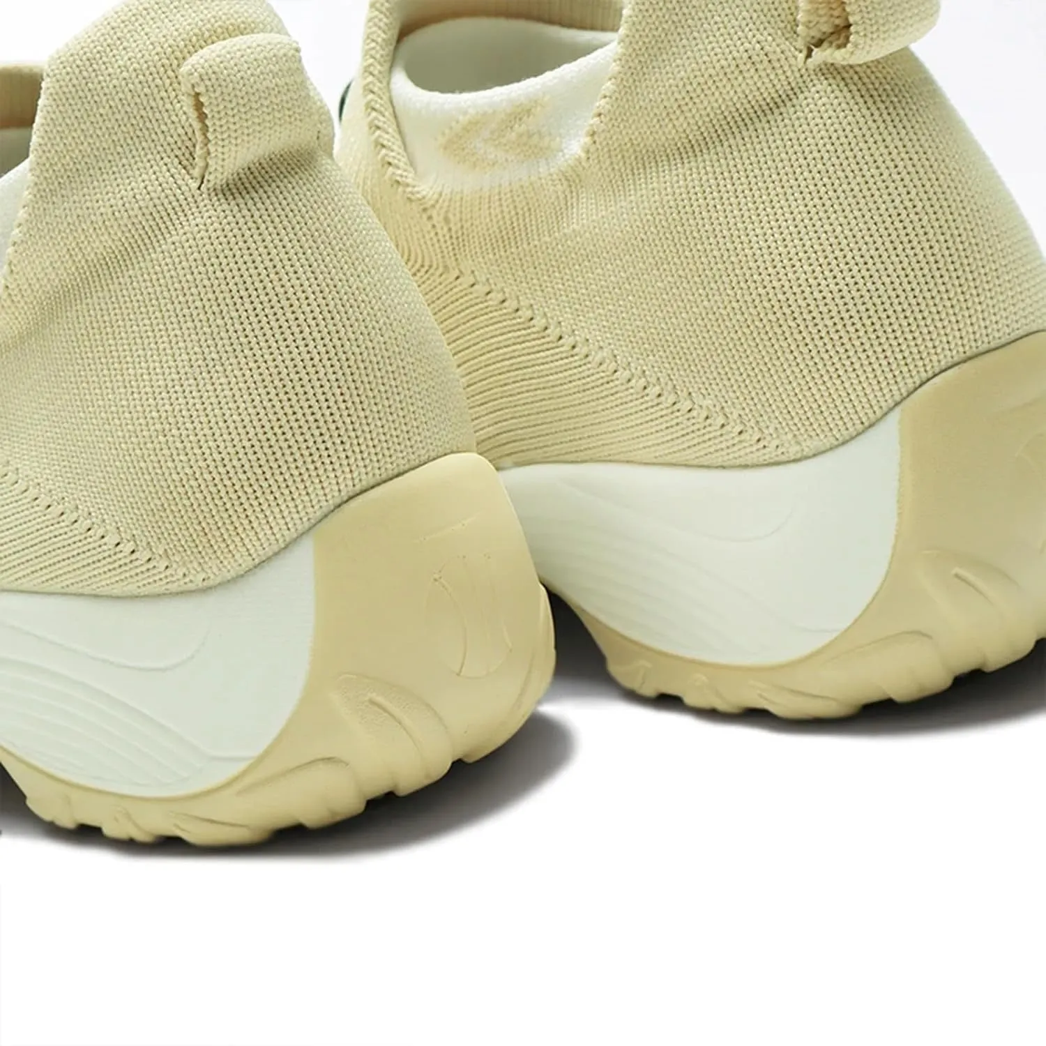 Womens Running Shoes Lightweight Tennis Shoes Slip On Walking Sneakers Non Slip Athletic Shoes Comfortable Walking Shoes