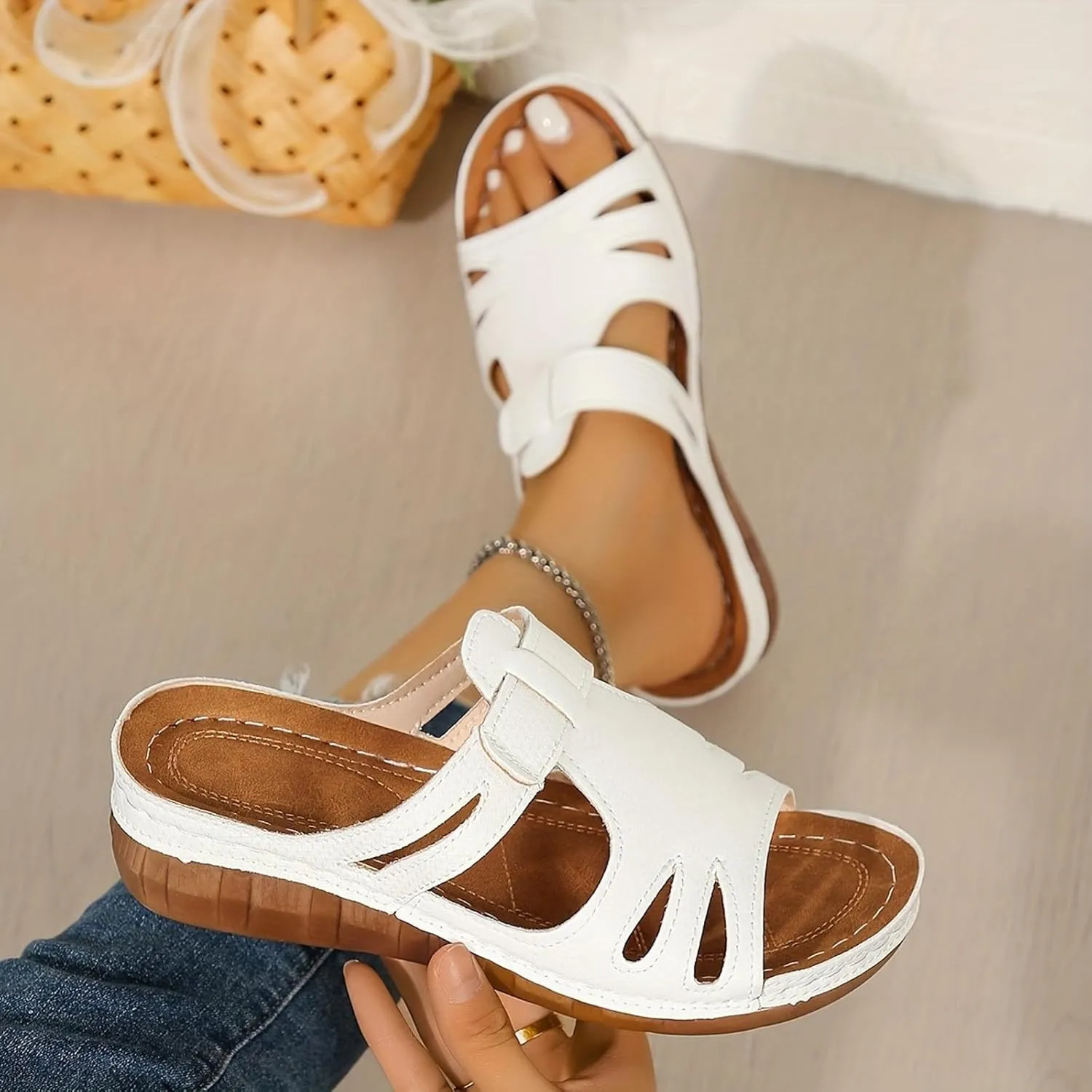 Women's Slide Sandals Orthopedic Low Wedge Heels Sandal Open Toe T-Strap Hollow Out Slip On Slides Ladies Arch Support Summer Comfy Slippers Casual Shoes Recovery Mules Wide Shoe for Daily Wear