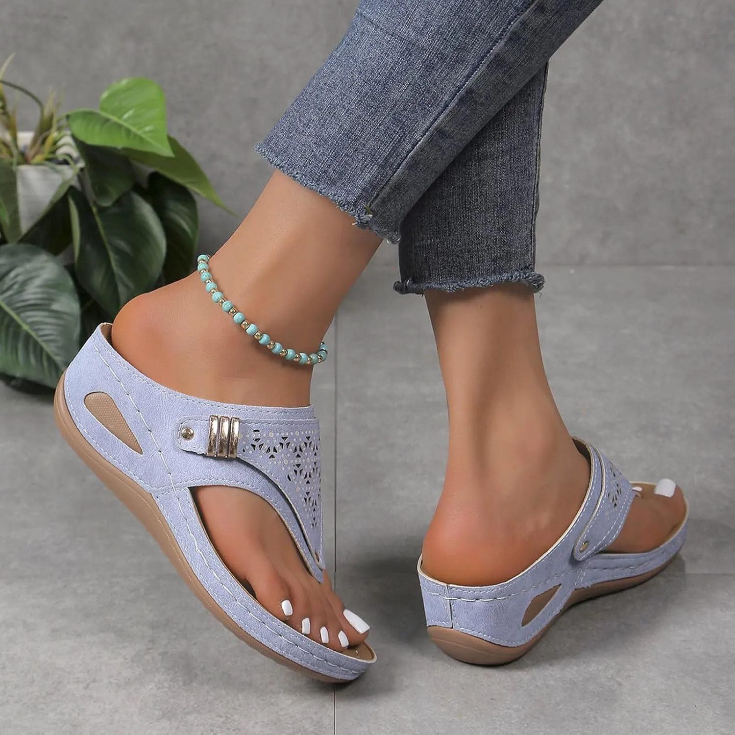 Women's Summer New Clip-toe Beach Sandals Flower Hollow-out Wedges Fashion Casual Slippers Comfort Sandal 2025