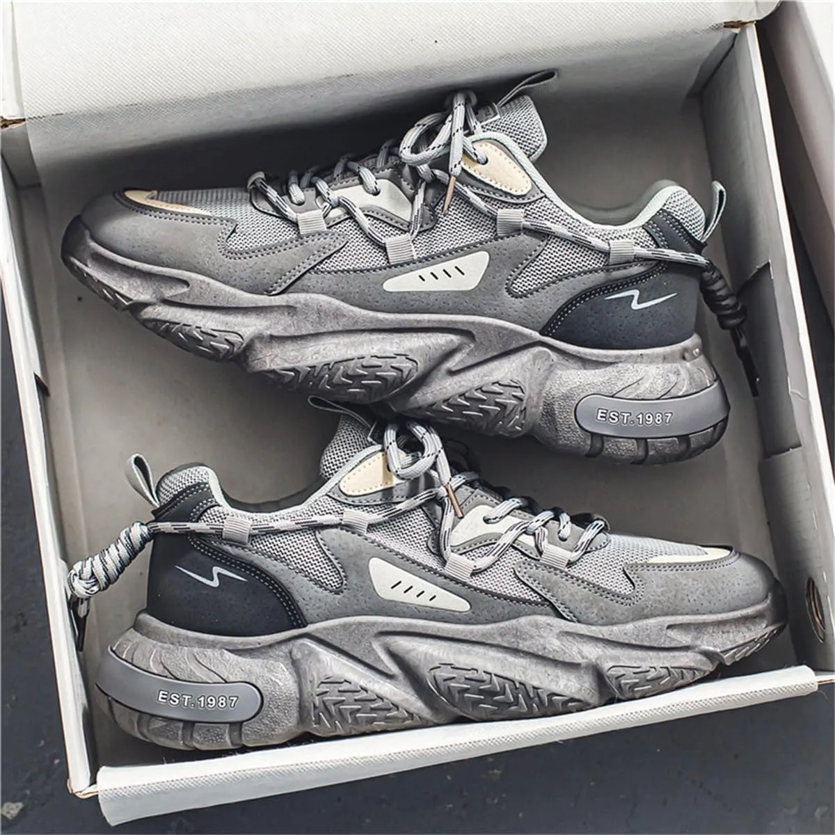 Y2K Mesh Fabric Chunky Style Height Boosting Sneakers for Men Fall Outdoor Casual Running Travel Use with Anti Skid Thick Sole and Modern Streetwear Look
